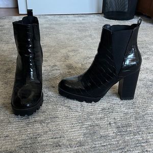 Black Aligator Chelsea Boots